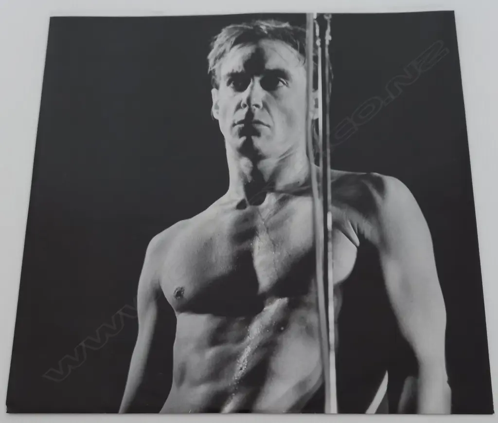 Iggy Pop, Paris Palace, (Red Vinyl) Image 1++